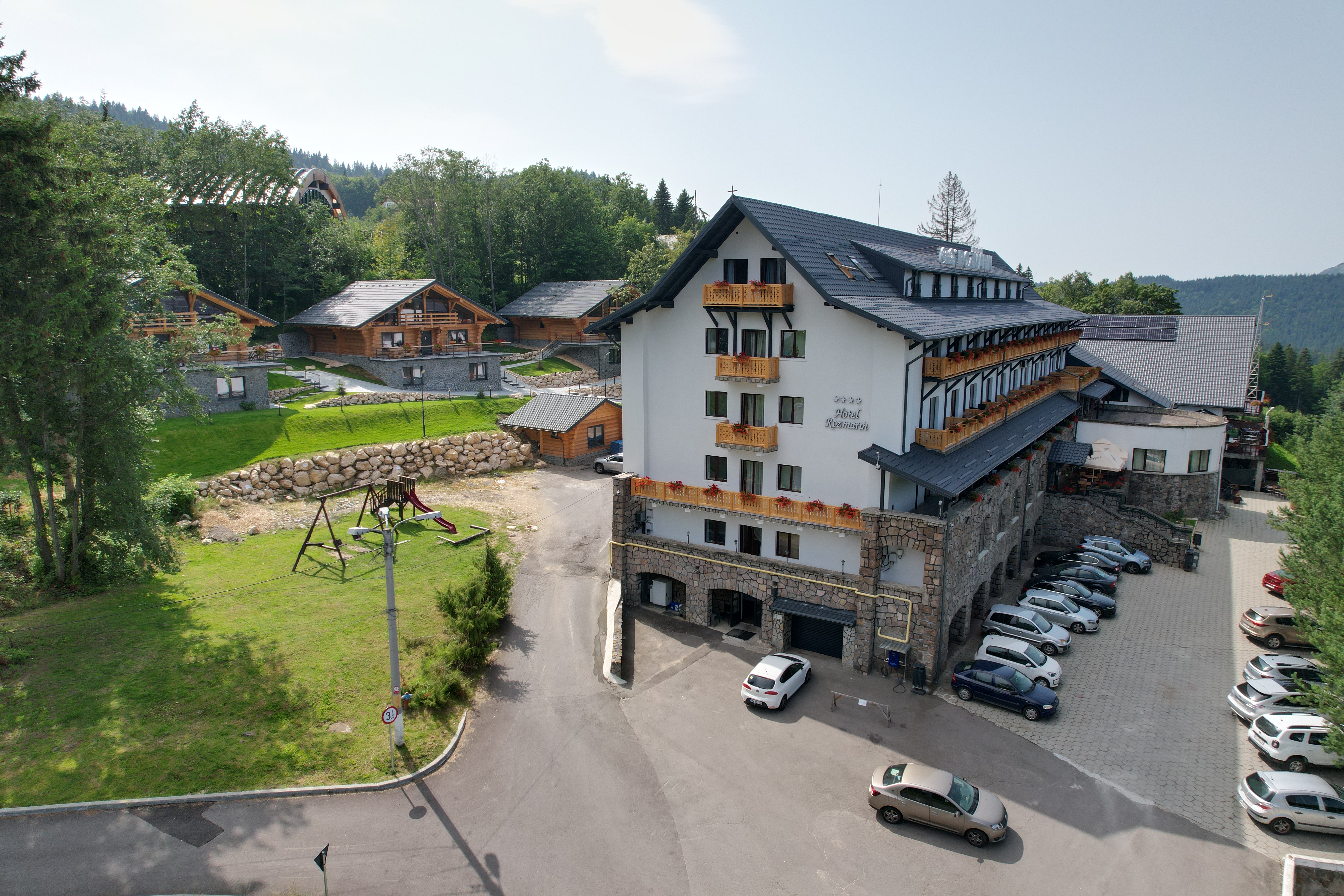 Hotel Rozmarin - Zonă grădină