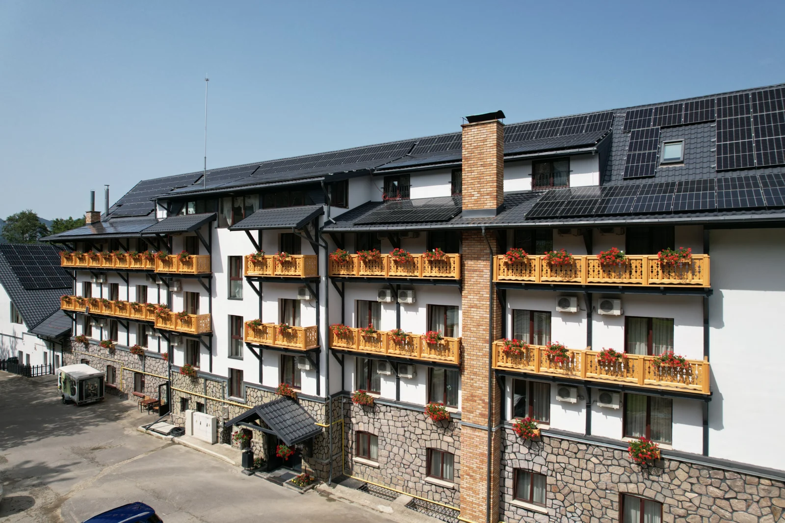 Hotel Rozmarin - Vedere exterioară