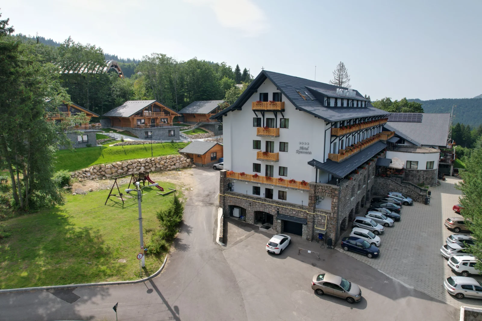 Hotel Rozmarin - Zonă grădină